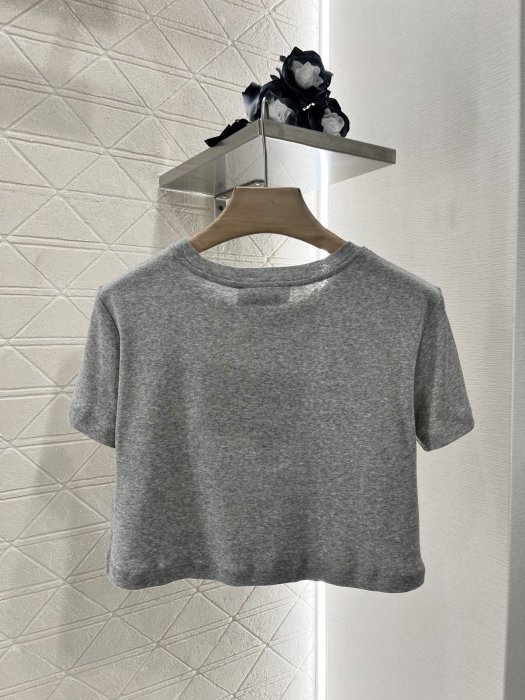 Футболка женская фото 2