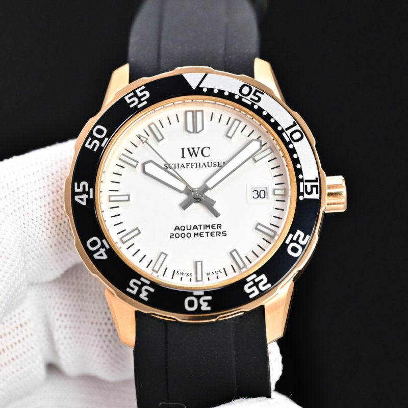 Часы наручные мужские IWC Aquatimer серии J26 44 мм фото 2