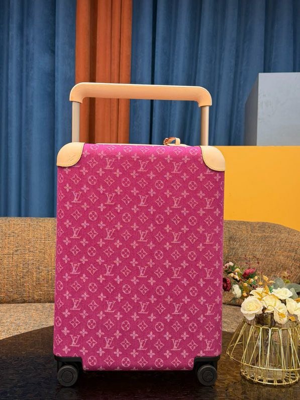 Suitcase Horizon 50 for manual luggage 36х50х18 cm