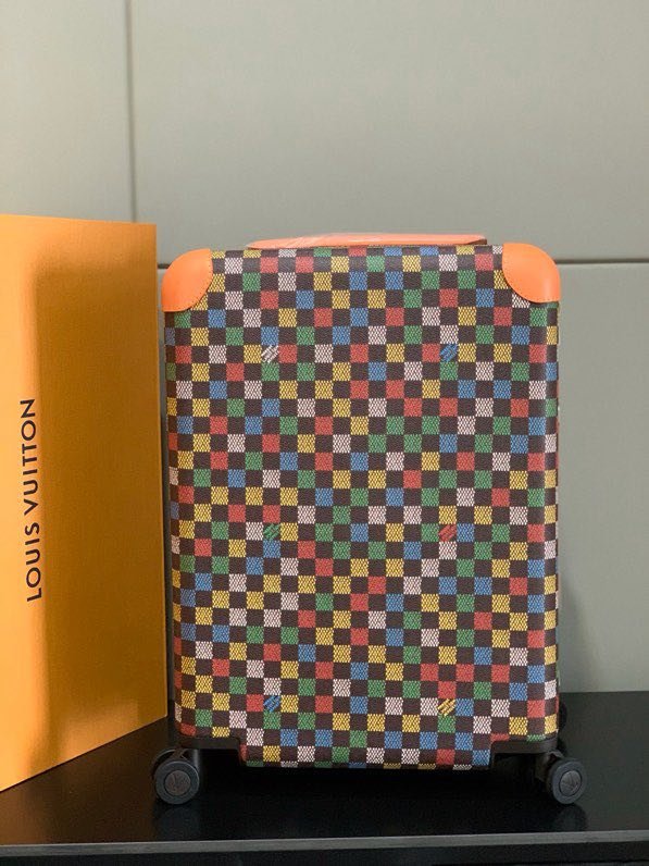 Чемодан Horizon 55 для ручной клади 38х55х21 см фото 2