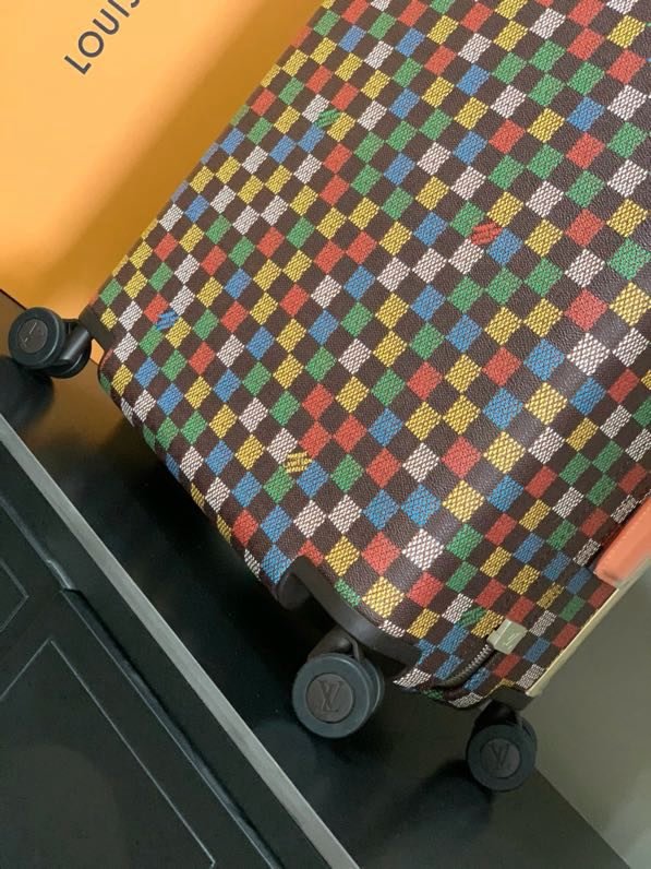 Чемодан Horizon 55 для ручной клади 38х55х21 см фото 4