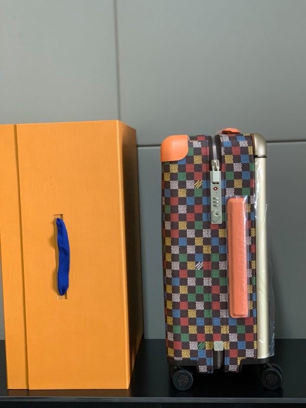 Чемодан Horizon 55 для ручной клади 38х55х21 см фото 6