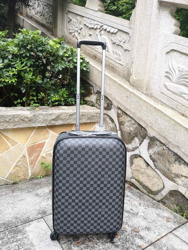 Чемодан ручная кладь LV Pegase