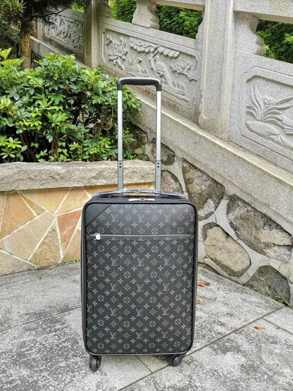 Чемодан ручная кладь LV Pegase
