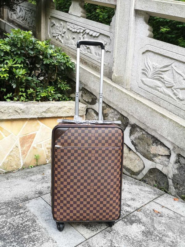 Чемодан ручная кладь LV Pegase