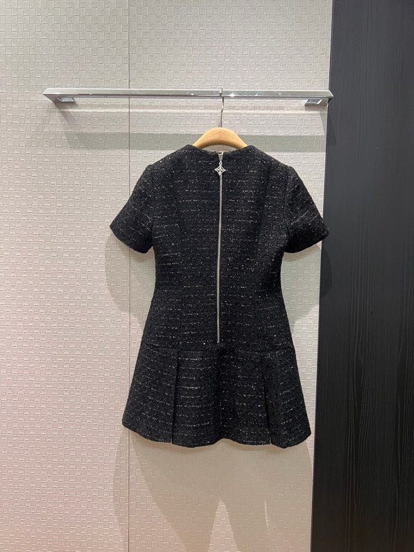 Чорне Плаття, Сукня з твіду фото 9