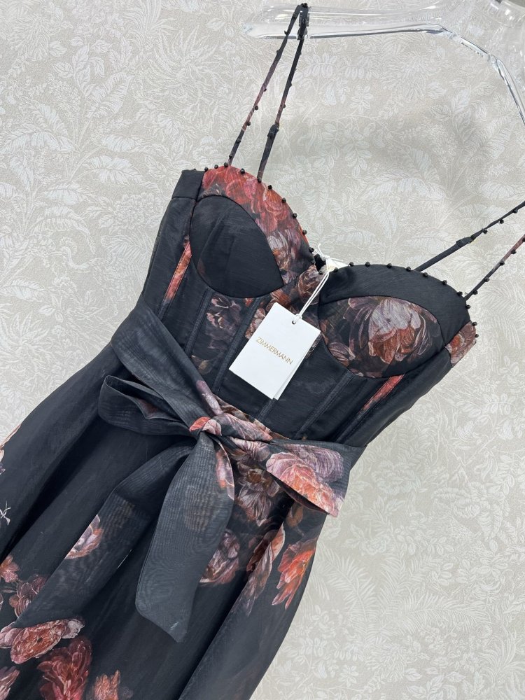 Черное платье комбинация с принтом роз фото 3