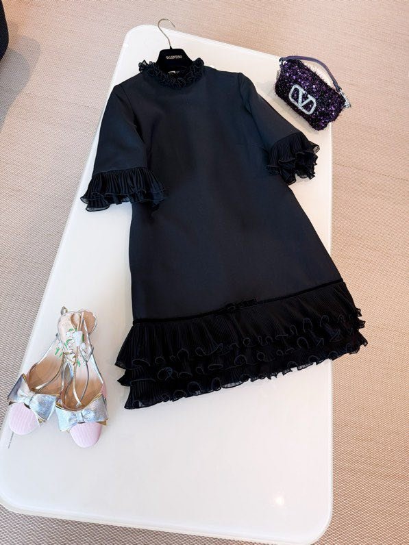 Черное шелковое платье фото 7