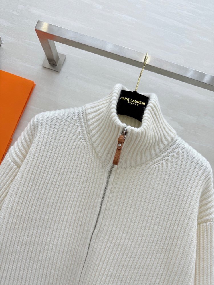 Cвитер с кожаными карманами и лоскутным шитьем фото 8