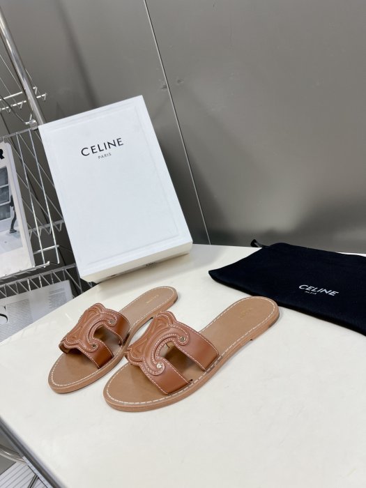 Шлепанцы женские фото 3