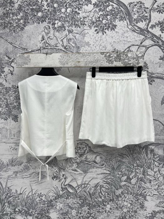 Костюм женский фото 7