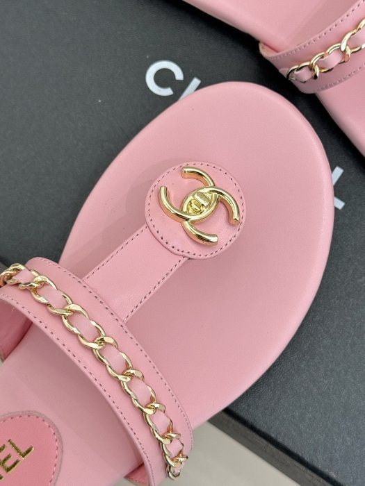 Шлепанцы фото 7