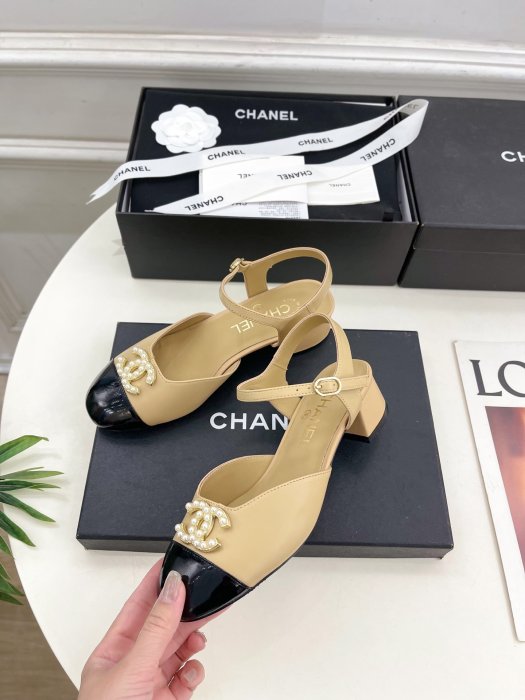 Босоножки фото 3