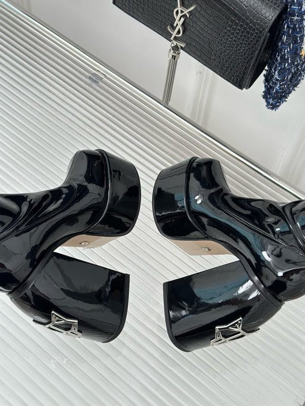 Сапоги женские на платформе и массивном каблуке фото 6