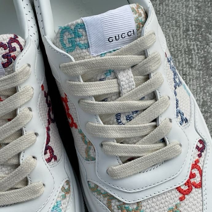 Кроссовки фото 5