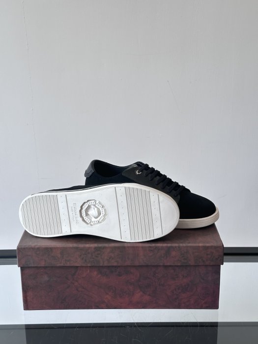 Кроссовки фото 9