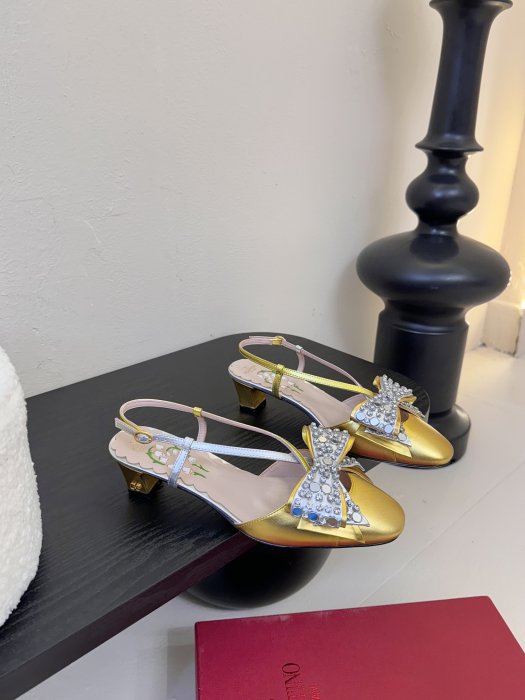 Босоножки фото 2