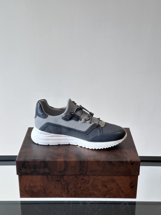 Кросівки фото 6