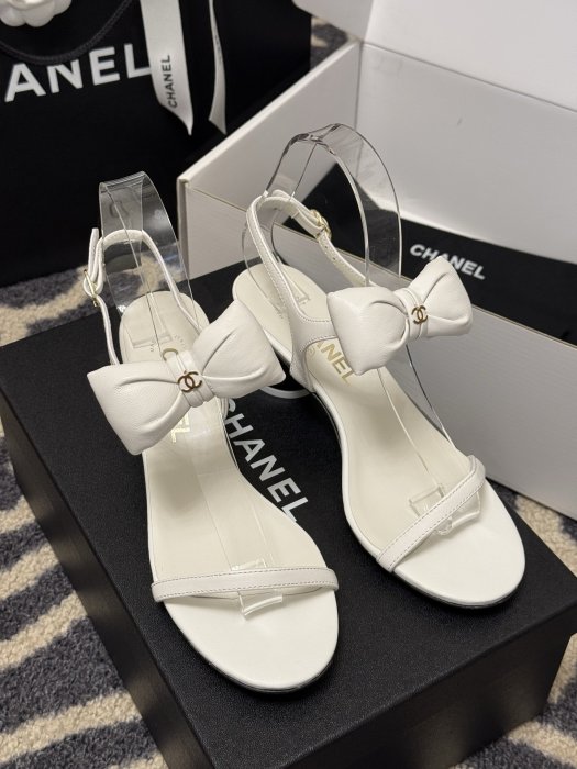 Босоножки фото 2