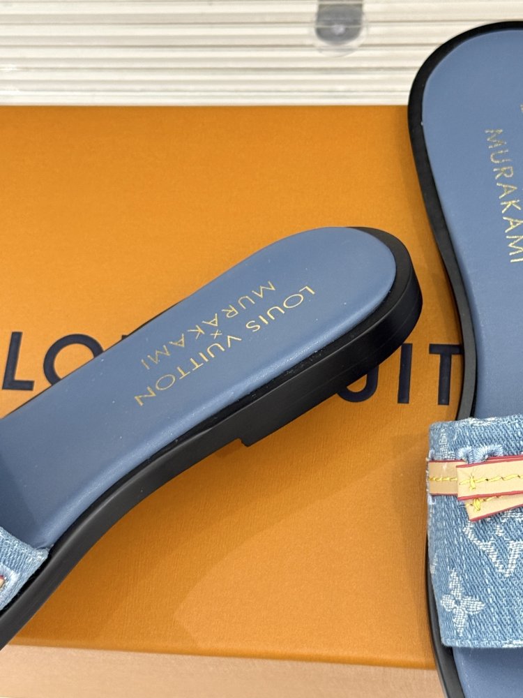 Шльопанці жіночі фото 6