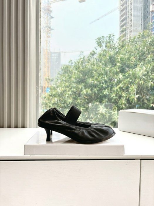 Туфли кожаные с раздвоенным носком фото 5