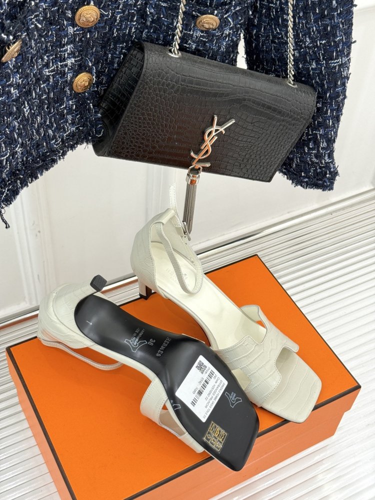 Босоножки фото 9