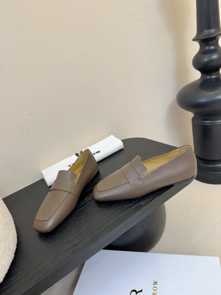 Туфли женские фото 3