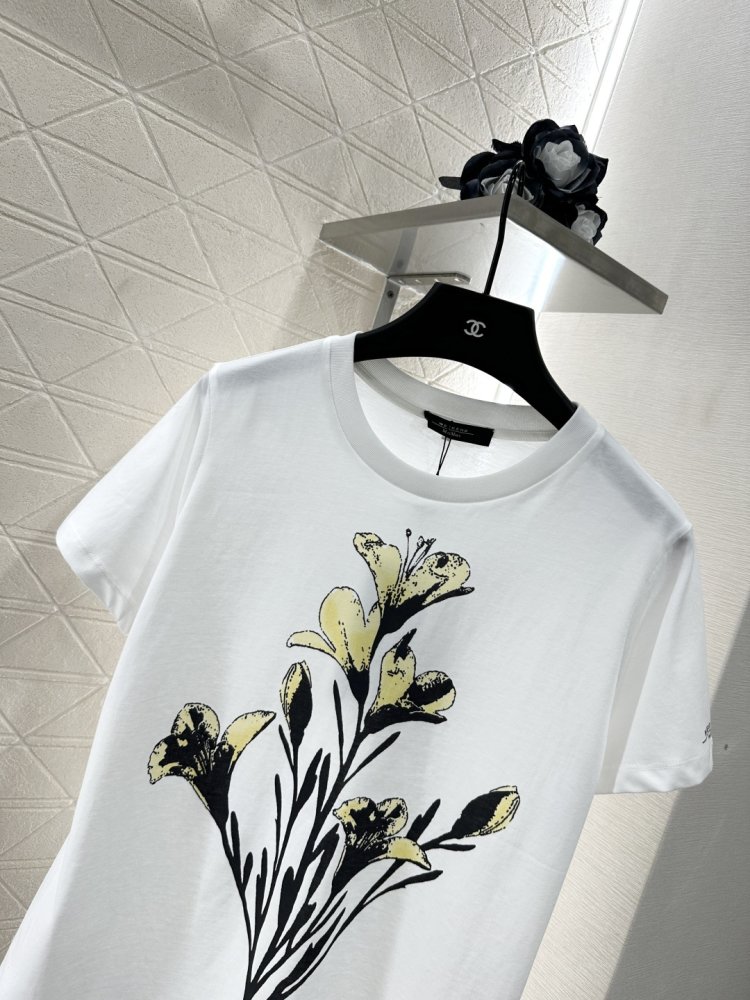 Футболка жіноча фото 7