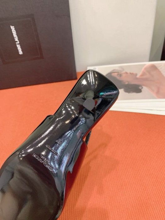 Босоножки фото 2