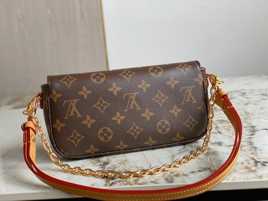 A bag women's Wallet On Chain Ivy 23.5 cm фото 6