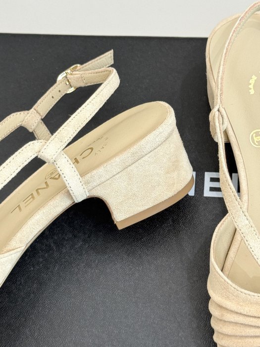 Босоножки фото 6