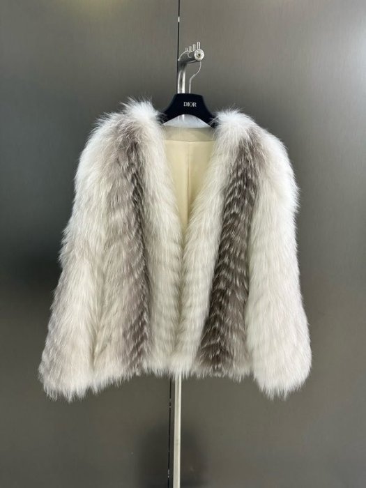 Fur coat of fox fur фото 7