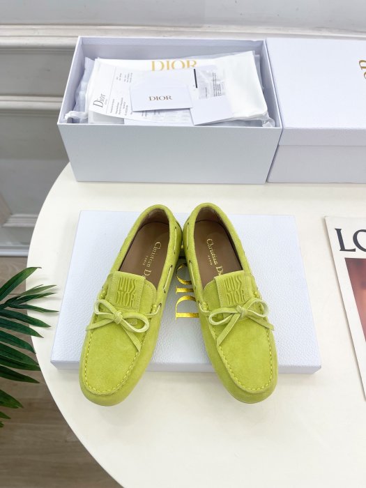 Лоферы женские