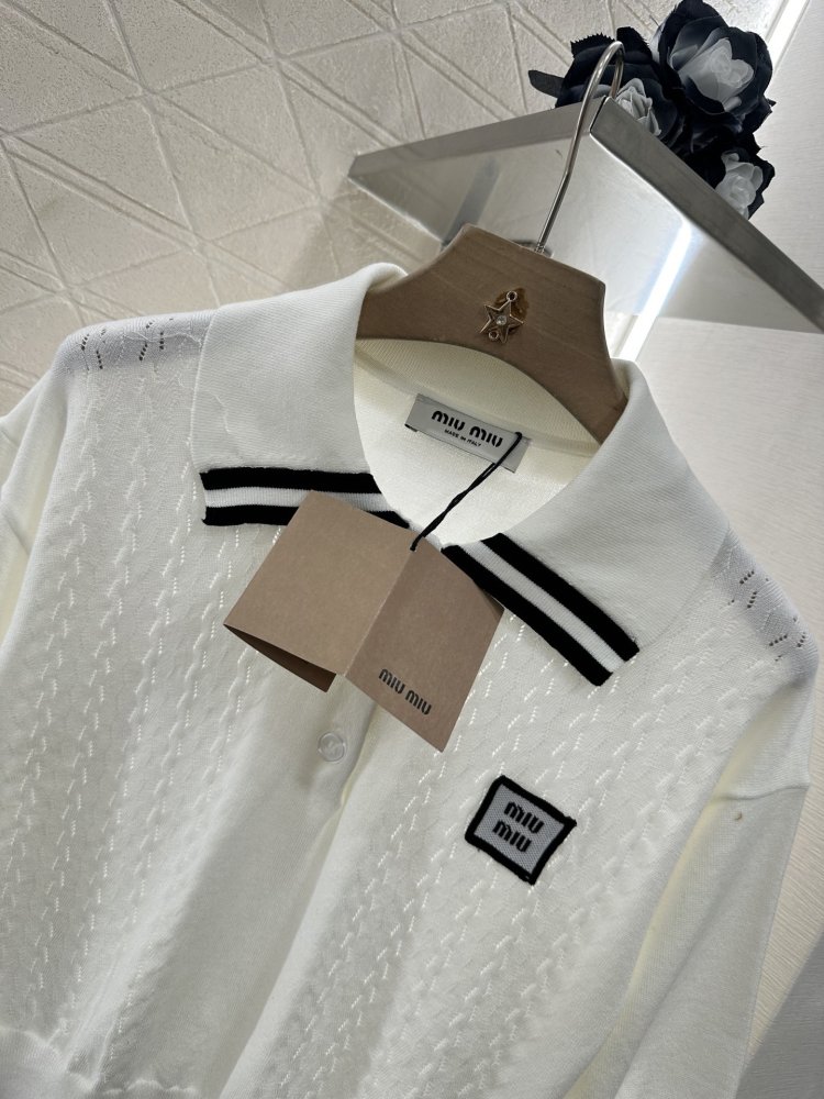 Футболка жіноча фото 3