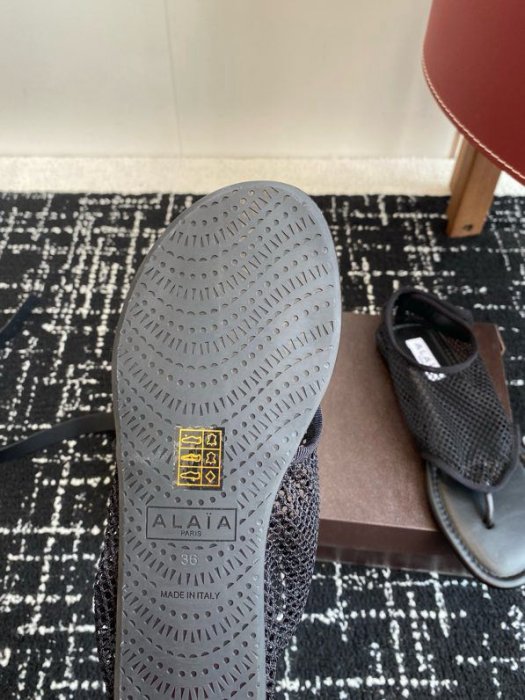 Сандалі жіночі фото 8