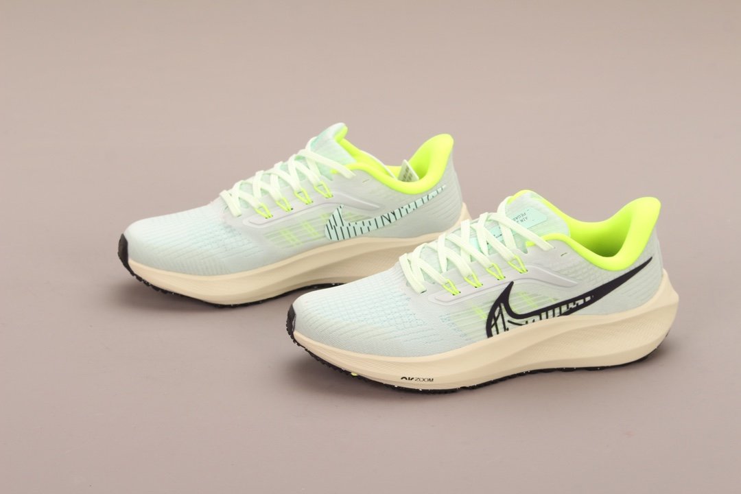 Кроссовки Air Zoom Pegasus 39 Barely Green Volt - DH4071-301