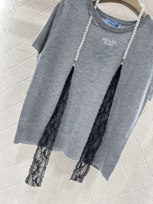 T-shirt women's фото 5