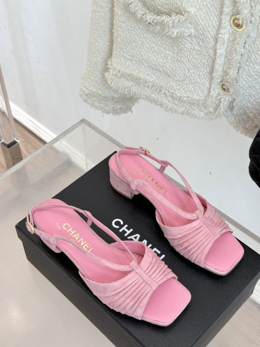 Босоножки фото 3