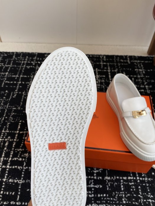 Лоферы шкіряні жіночі фото 9