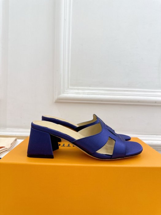 Босоножки фото 2