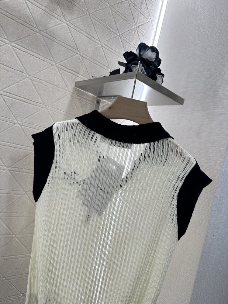 Футболка жіноча фото 4