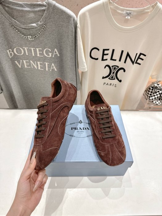 Кроссовки фото 4