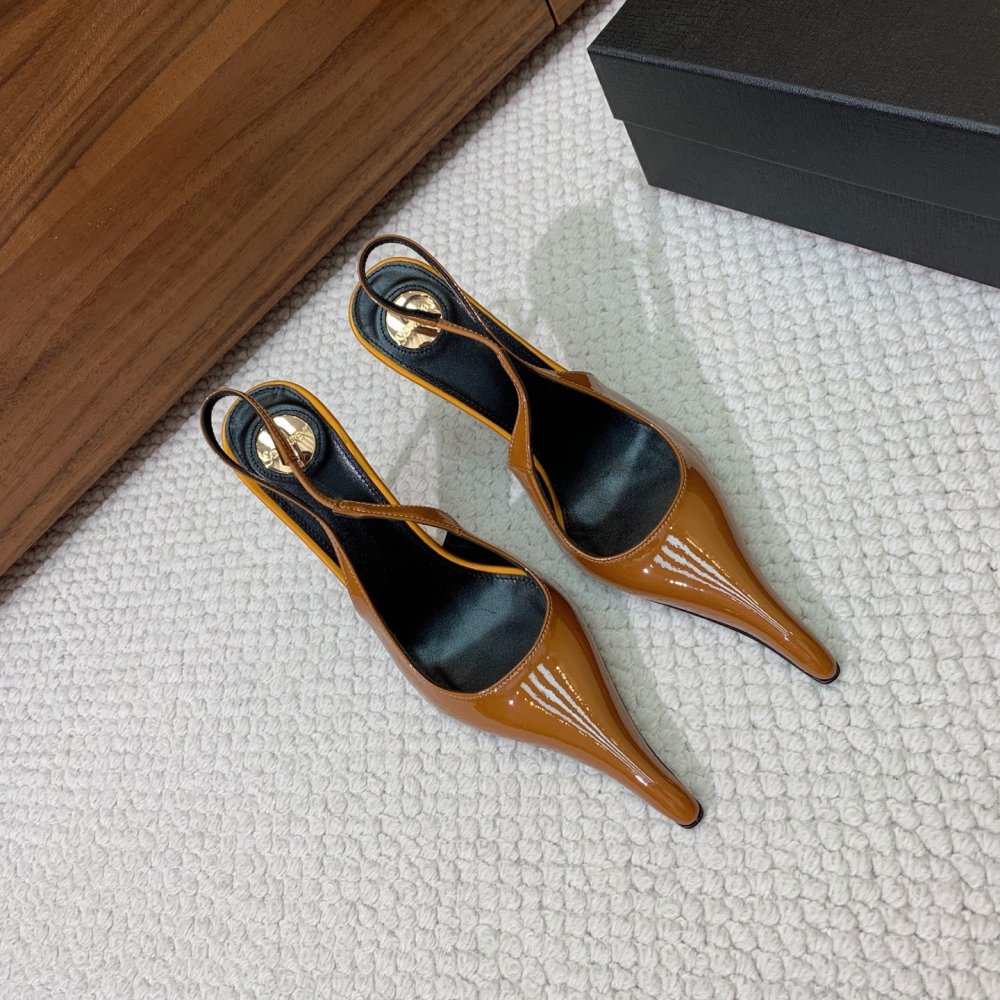 Босоножки фото 3