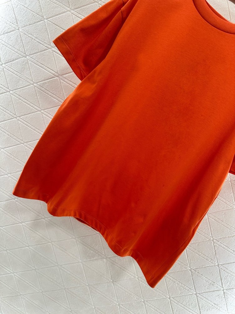 T-shirt women's фото 5