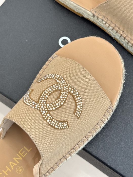 Сандалі жіночі фото 7