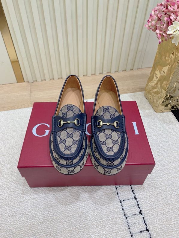 Лоферы женские на платформе