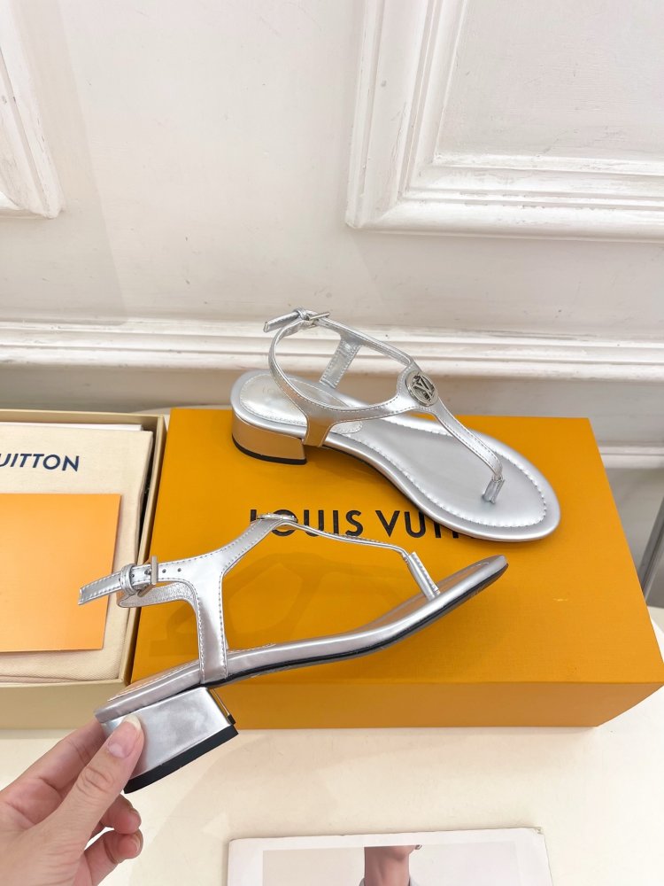 Сандалии женские фото 4