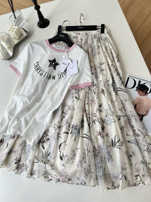 Костюм женский фото 3