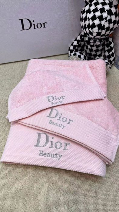 Set cashmere towels