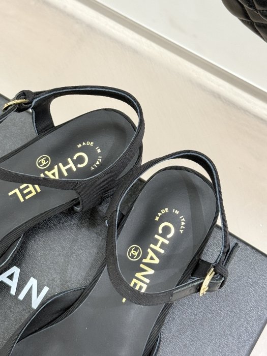 Босоножки фото 8